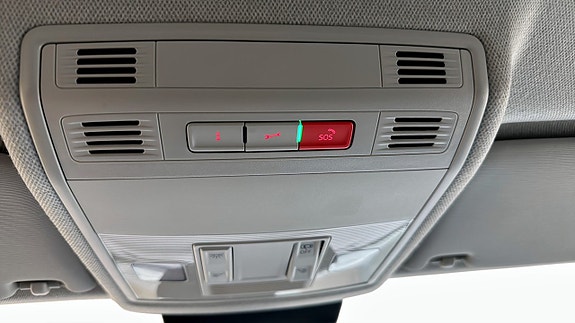 Seat Arona 16 of 17