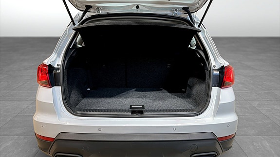 Seat Arona 12 of 17