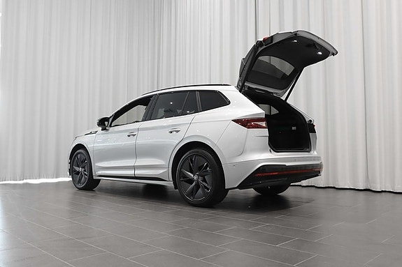 Skoda Enyaq RS 4 of 5