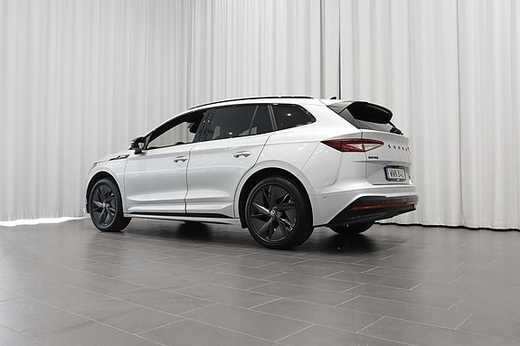 Skoda Enyaq RS 3 of 5