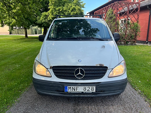 Mercedes-Benz Vito 109 8 of 13