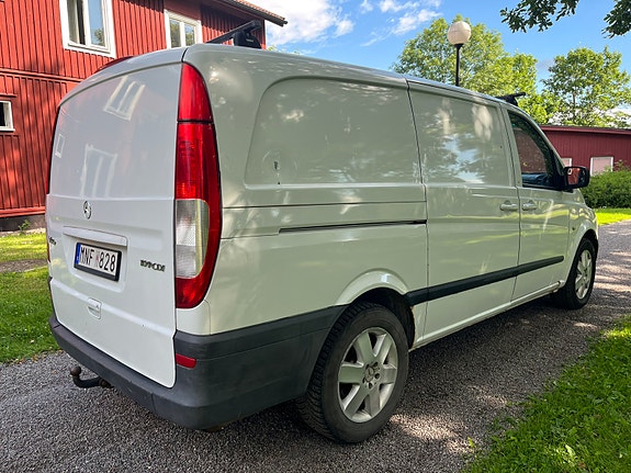 Mercedes-Benz Vito 109 3 of 5