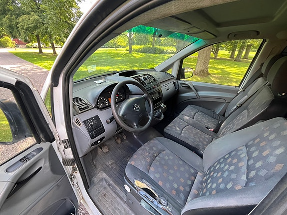 Mercedes-Benz Vito 109 11 of 13