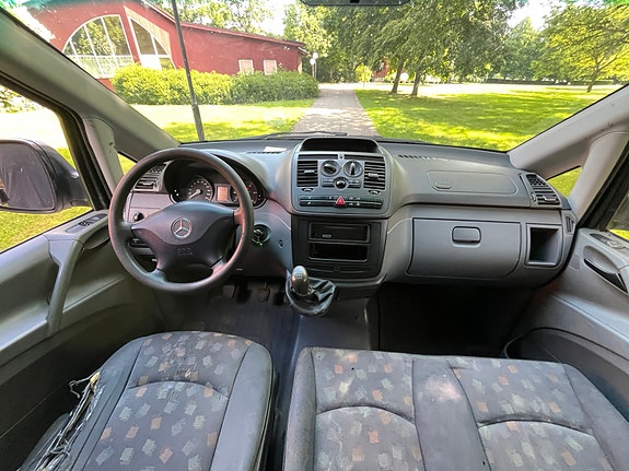 Mercedes-Benz Vito 109 12 of 13