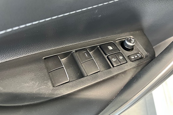 Toyota Corolla 22 of 24