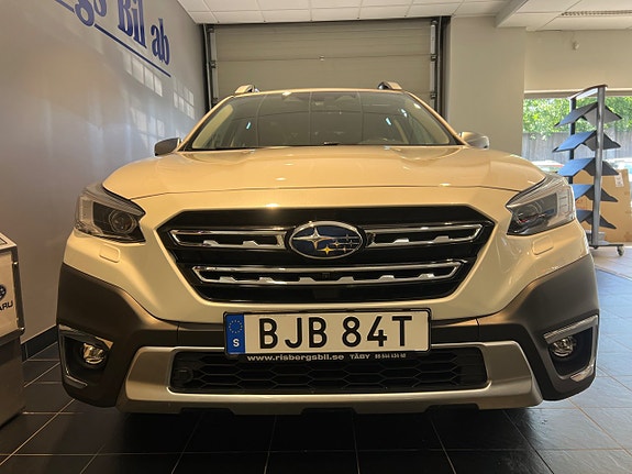Subaru Outback 3 of 5