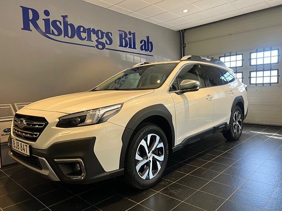 Subaru Outback 2 of 5