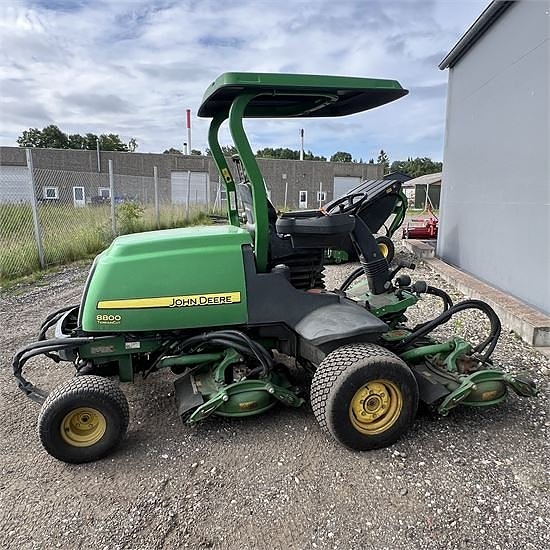 John Deere 8800 Terrain Cut - Video 12 of 26