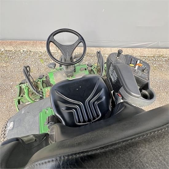 John Deere 8800 Terrain Cut - Video 17 of 26