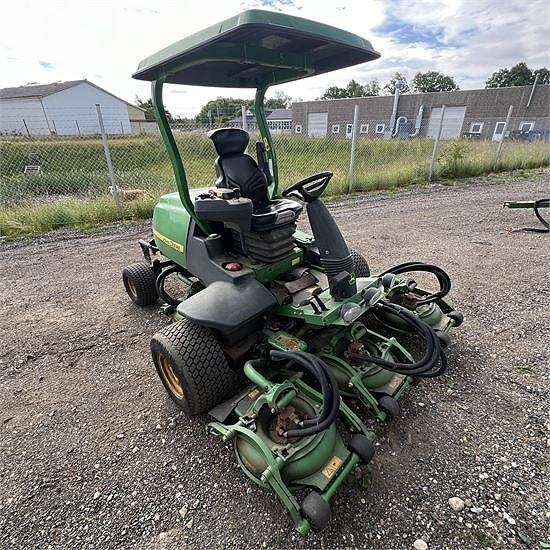 John Deere 8800 Terrain Cut - Video 14 of 26
