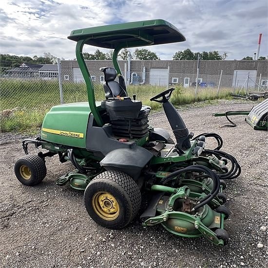 John Deere 8800 Terrain Cut - Video 13 of 26