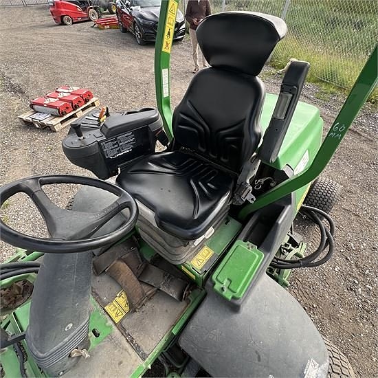 John Deere 8800 Terrain Cut - Video 15 of 26