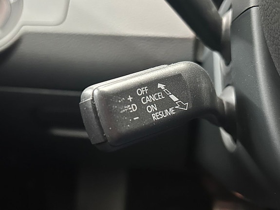 Volkswagen Passat Alltrack 14 of 20