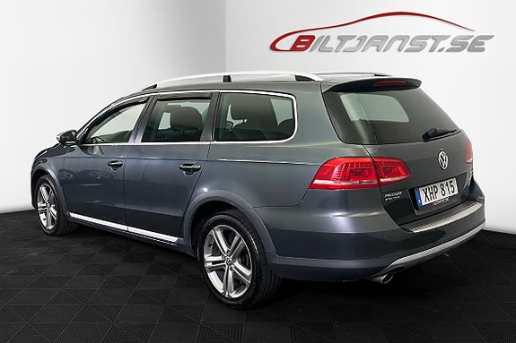Volkswagen Passat Alltrack 3 of 5