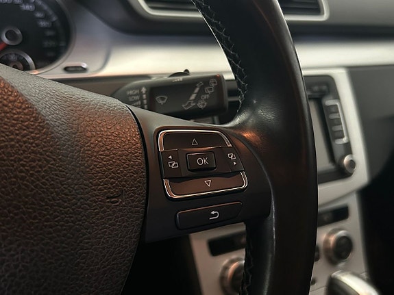 Volkswagen Passat Alltrack 13 of 20