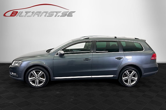 Volkswagen Passat Alltrack 2 of 5