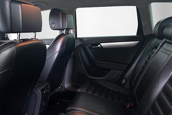 Volkswagen Passat Alltrack 7 of 20
