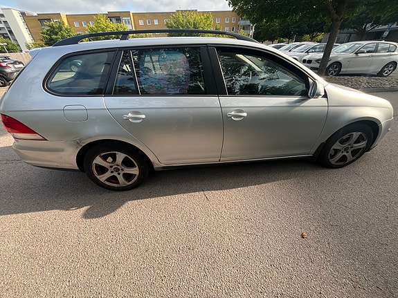 Volkswagen Golf V 7 of 12