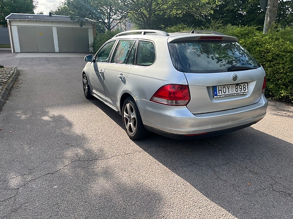Volkswagen Golf V 5 of 12