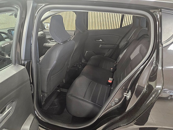 Dacia Sandero 8 of 11