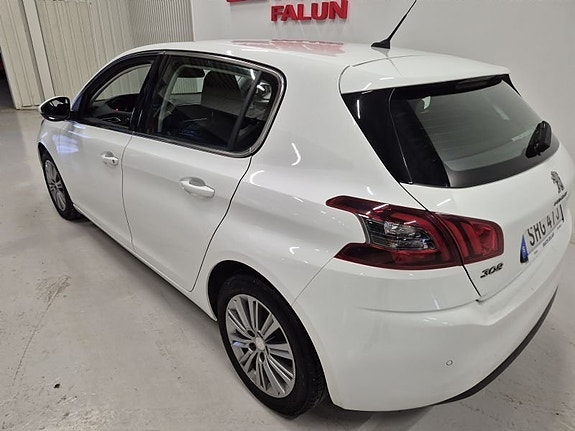 Peugeot 308 9 of 10
