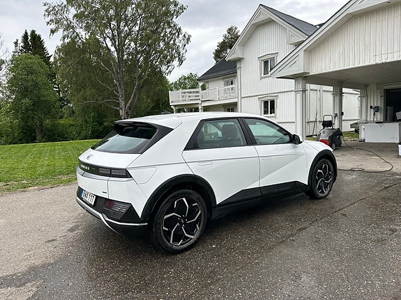 Hyundai Ioniq 5 4 of 4