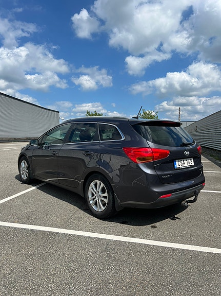 Kia Ceed 3 of 5