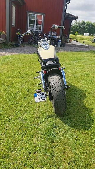 Honda VT750C Shadow 3 of 4