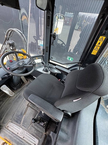 JCB 412 S / C-Smörj / 50km/h / 3e / 4e 5 of 5