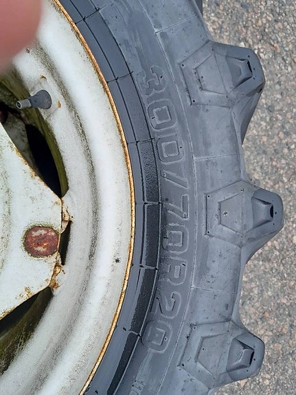 Pirelli 300/70R20 Hjul 2 of 7