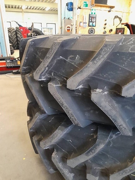 Trelleborg tm 600 420/85R34 3 of 4