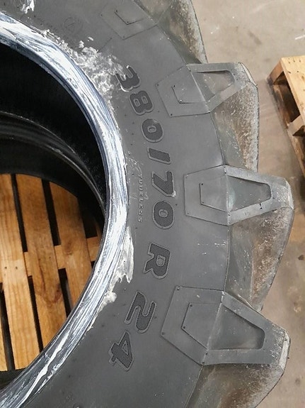 Trelleborg TM700 2 of 3