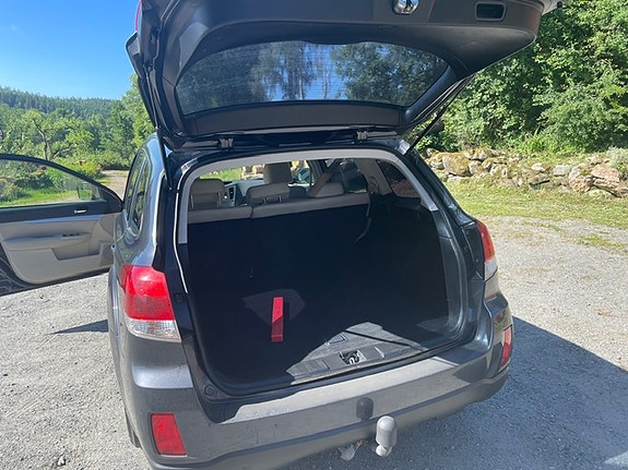 Subaru Outback 4 of 5
