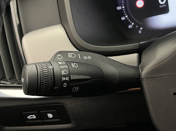 Volvo S90 24 of 30