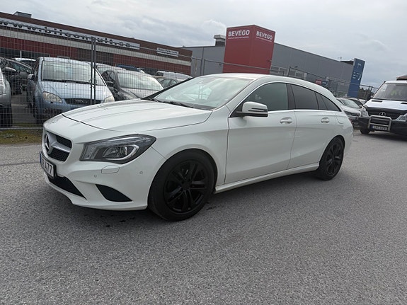 Mercedes-Benz CLA200 7 of 24