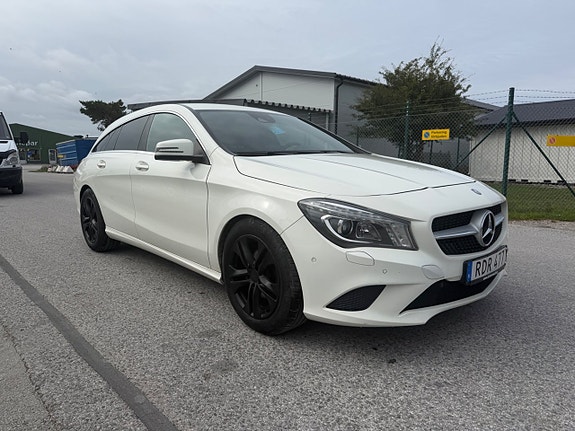 Mercedes-Benz CLA200 3 of 24