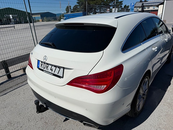 Mercedes-Benz CLA200 10 of 27