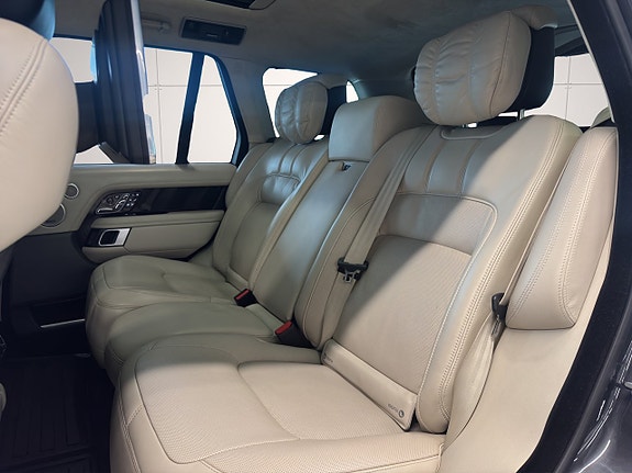 Land Rover Range Rover 15 of 25
