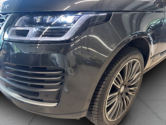 Land Rover Range Rover 25 of 25