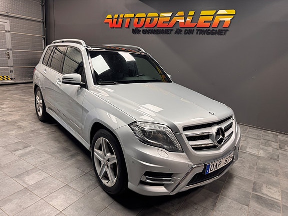 Mercedes-Benz GLK220 2 of 5