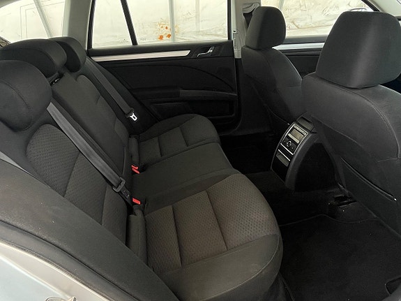 Skoda Superb 10 of 23
