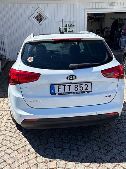 Kia Ceed 3 of 5