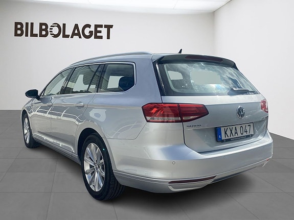 Volkswagen Passat 3 of 5