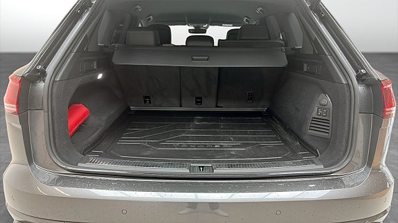 Volkswagen Touareg 13 of 14