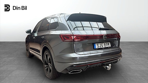 Volkswagen Touareg 3 of 14