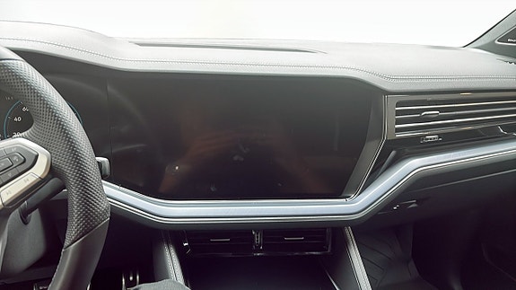 Volkswagen Touareg 9 of 14
