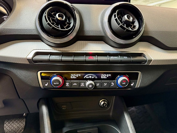 Audi Q2 14 of 19