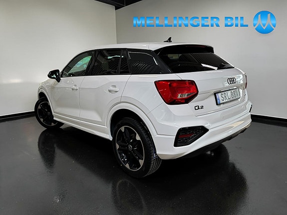 Audi Q2 4 of 5