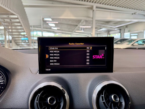 Audi Q2 11 of 19