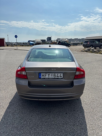Volvo S80 4 of 4